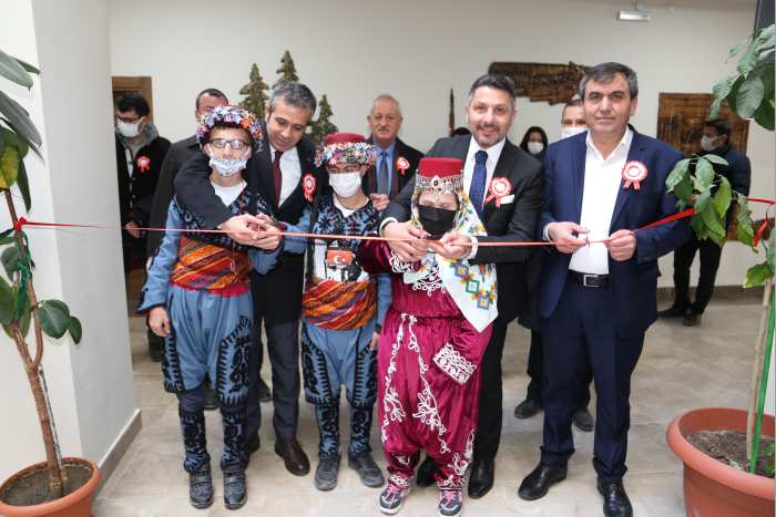 DÜNYA SİZİNLE GÜZEL