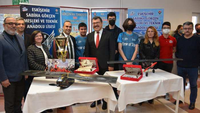 Bakan Yardımcısı Kacır ve TÜBİTAK Başkanı Mandal, TEKNOFEST Sergisini Ziyaret Ettiler