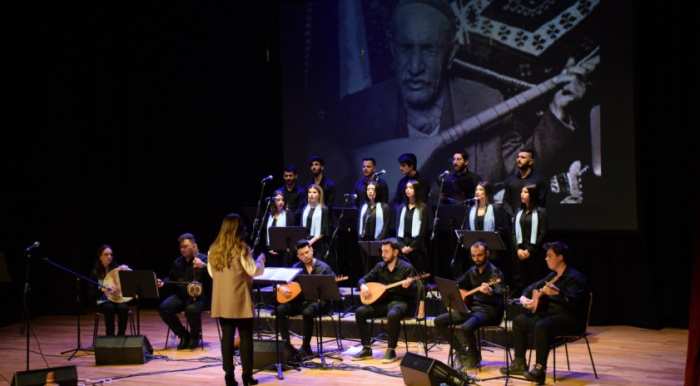 Âşık Veysel türküleriyle anıldı