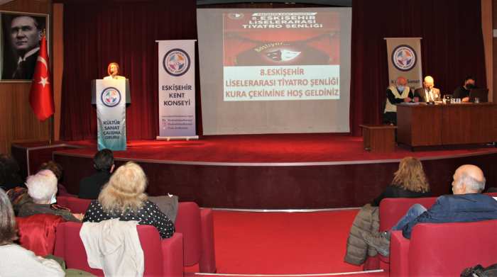 TİYATRO ŞENLİĞİ HEYECANI BAŞLADI