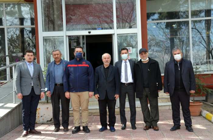 Eskişehir İl Sağlık Müdürü Prof. Dr. Uğur Bilge, Maide Bolel Huzurevini ziyaret etti.
