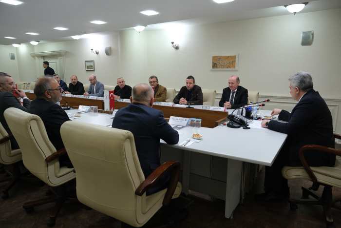 KOCAELİLİ VE ESKİŞEHİRLİ SANAYİCİLERDEN İSTİŞARE TOPLANTISI