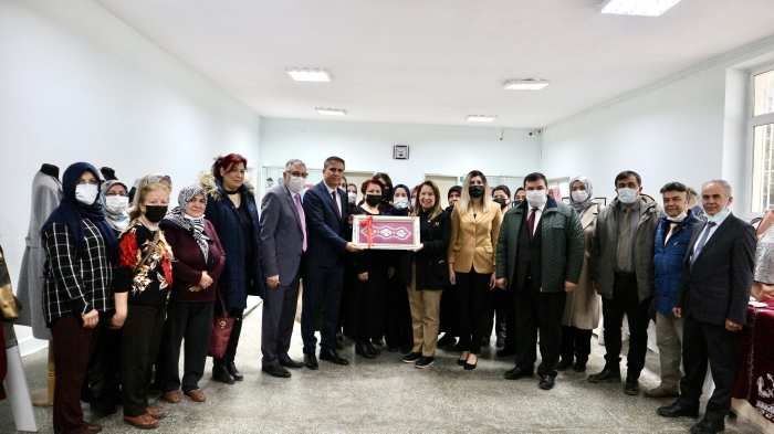 PROF. DR. GÜNAY ‘’GELECEK NESİLLERE KARŞI SORUMLUYUZ’’