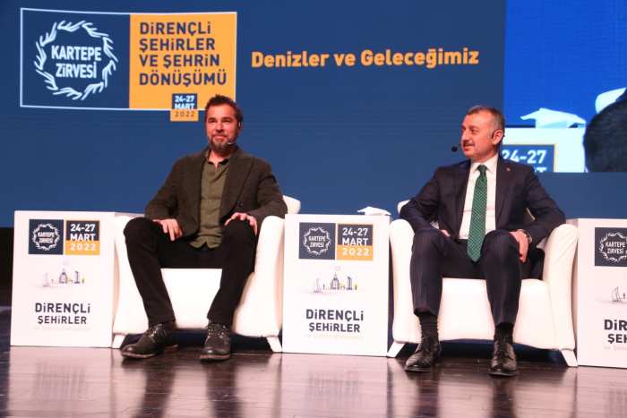 ENGİN ALTAN DÜZYATAN TEK KULLANIMLIK PLASTİKLERDEN UZAK DURMA ÇAĞRISI YAPTI