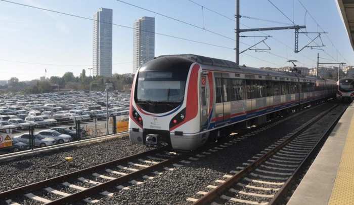 MARMARAY, REKOR TAZELEDİ; BİR GÜNDE 580 BİNDEN FAZLA YOLCU TAŞINDI