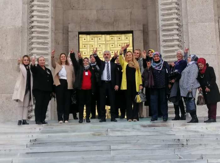SAZAK KADINLAR GÜNÜNÜ MHP ESKİŞEHİR KADINLARIYLA KUTLADI