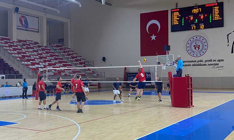 Y OLAN KAZANSIN!