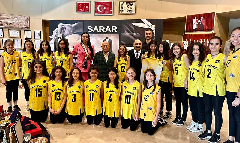 Es Gne Voleybol Kulb Sararda