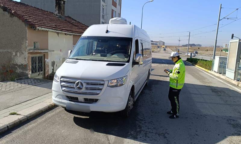 Okul servislerine sk denetim sryor