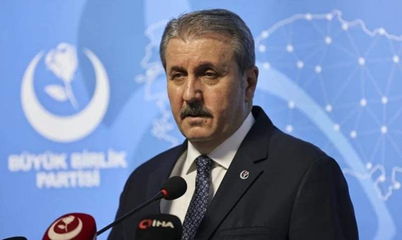Destici: İYİ Parti’den istifa eden vekillerden görüştüğümüz isimler var