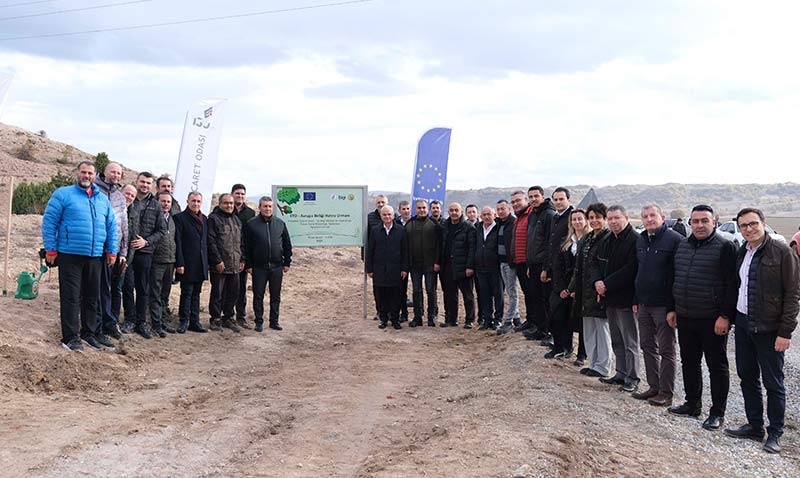Eskiehir AB Bilgi merkezinden 10 bin fidanlk yeni hatra orman