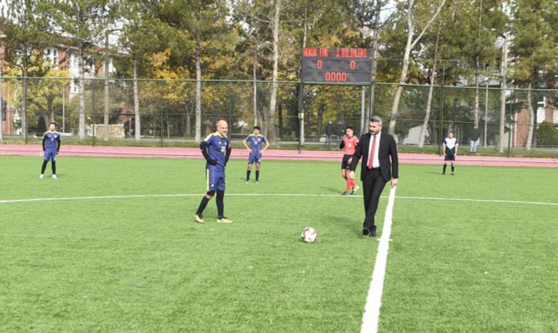 Anadolu Üniversitesinde Öğrenci Futbol Turnuvası başladı