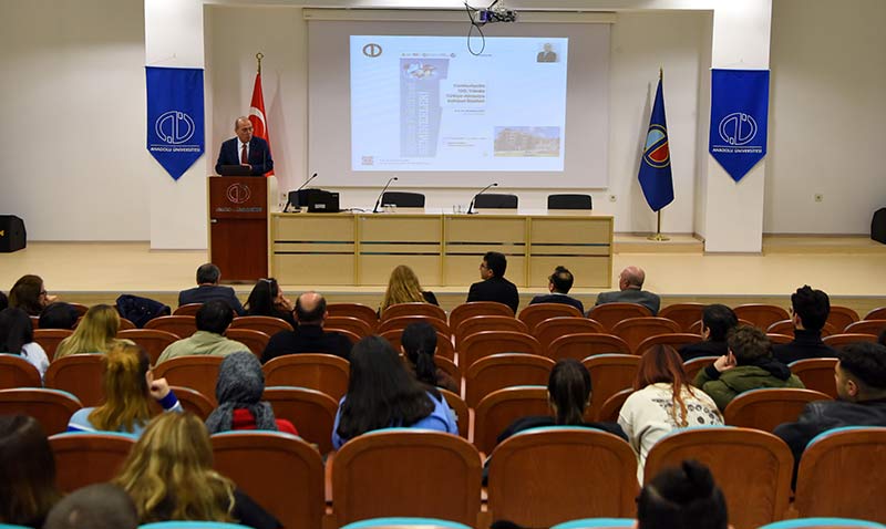 Trkiye Almanya kltrel ilikileri Eitim Fakltesinde konuuldu