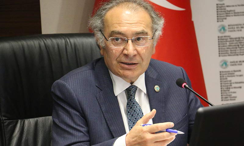 Gsteri tutkunu olmak patolojik bir savunma mekanizmasdr