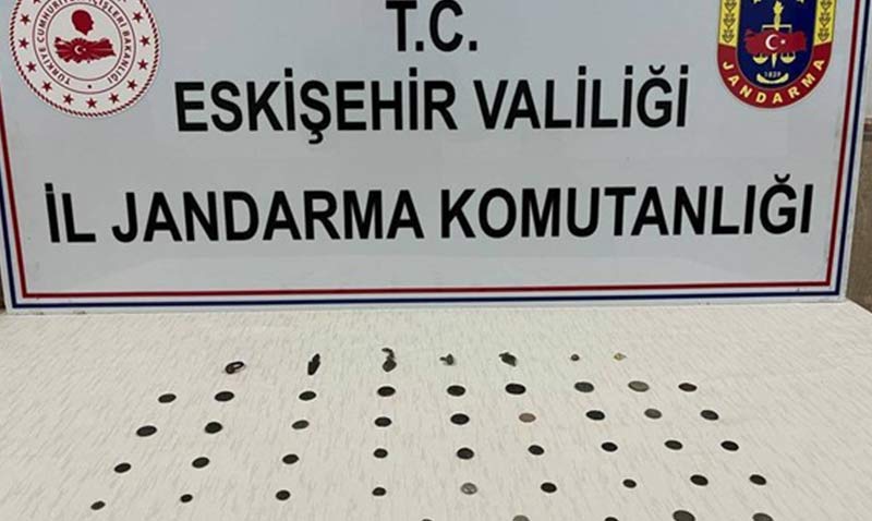 Odunpazarnda elindeki tarihi eserleri satamadan yakaland