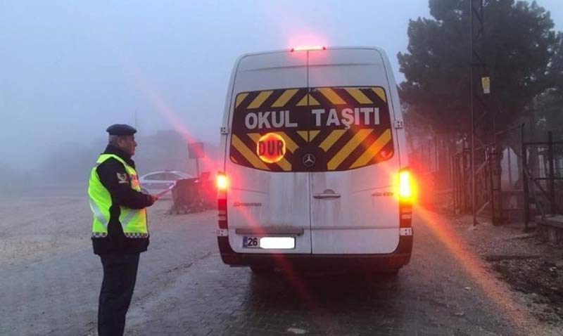 Eskişehir’de jandarma tarafından okul servisleri kontrol edildi