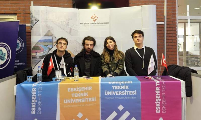 Eskiehir niversite Blm Tantm ve Kariyer Gnlerinde EST Standna Youn lgi