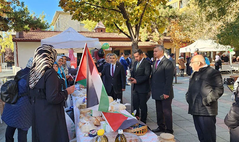 Eskişehir’de Gazze’ye destek için "Hayır Çarşısı" açıldı