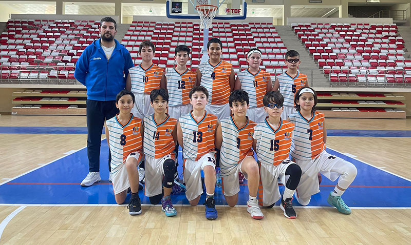 Çağdaş okullarından basketbolda iki ayrı şehir üç galibiyet