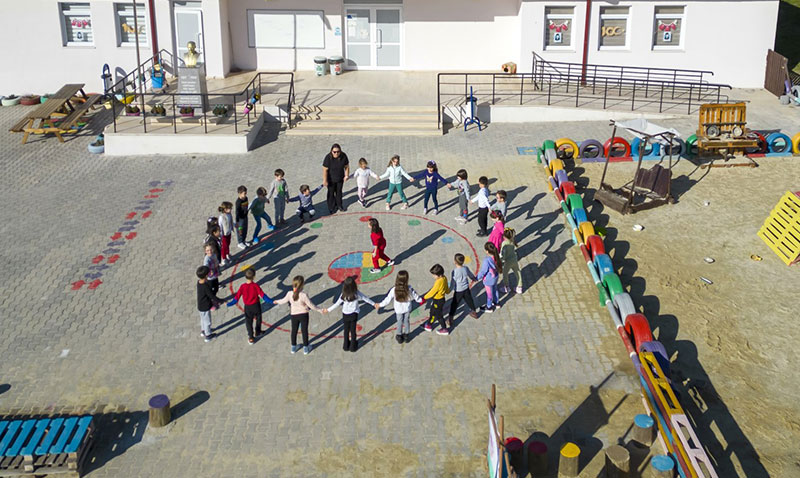 Geleneksel Çocuk Oyunları yeniden okul bahçelerinde ihya ediliyor
