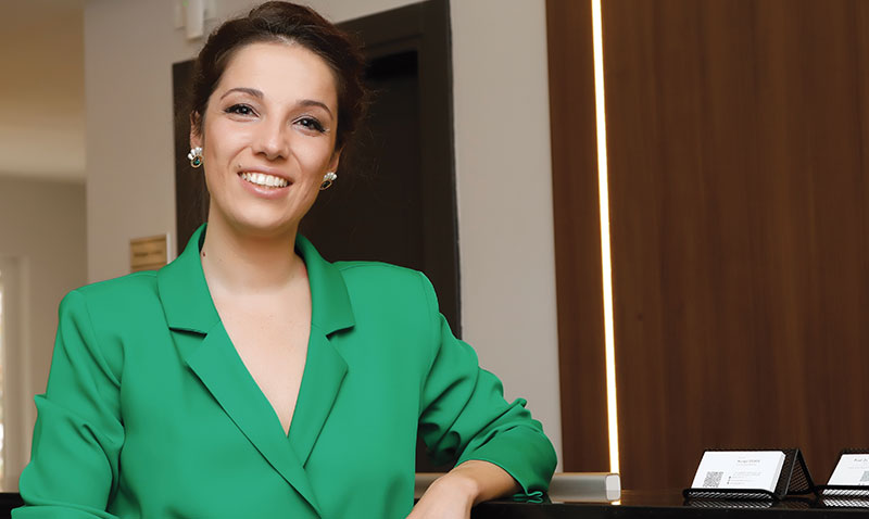Ağız içi piercing ve diş pırlantaları diş sağlığını etkiliyor