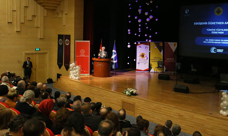 Bakan Yardımcısı Yelkenci, "Eskişehir Öğretmen Akademileri Açılış Dersi Programı"Na Katıldı