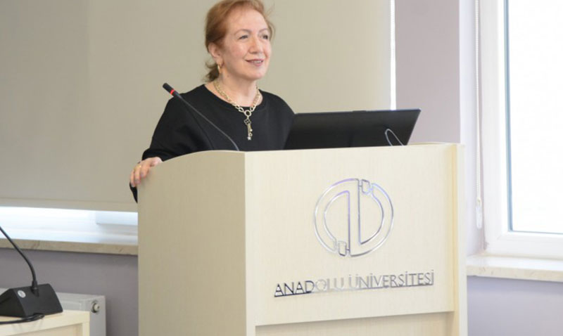 “Dilin İşlemleme Sürecinde Belleğin Rolü” konuşuldu