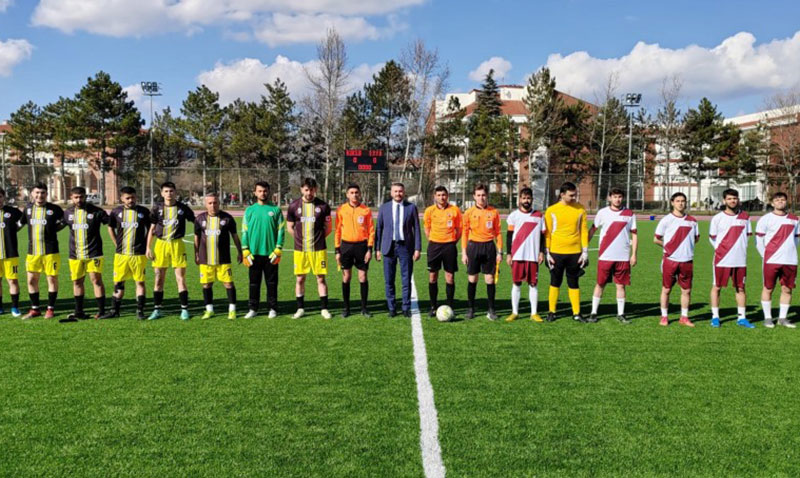 renci Futbol Turnuvasnda yar finalistler belli oldu