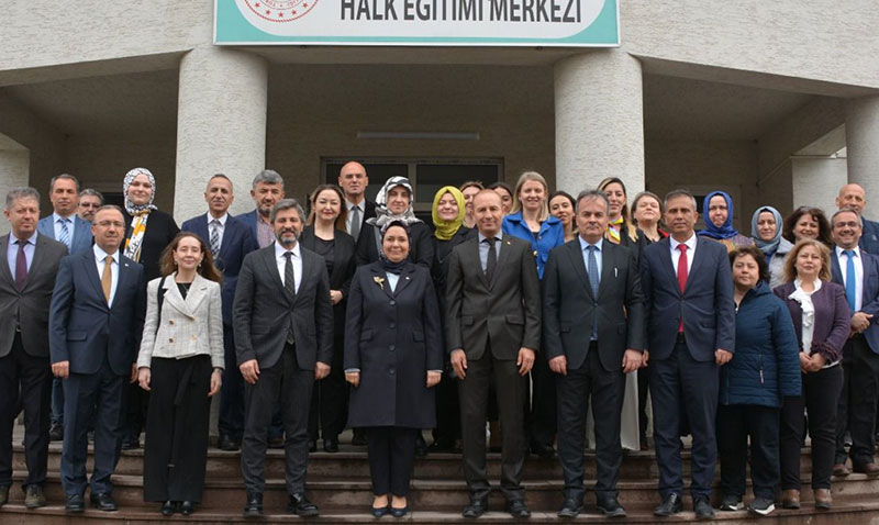 Bakan Yardımcısı Ökten, Eskişehir’de Temaslarda Bulundu