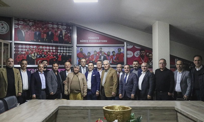 Güreş Camiası İftarda Bir Araya Geldi