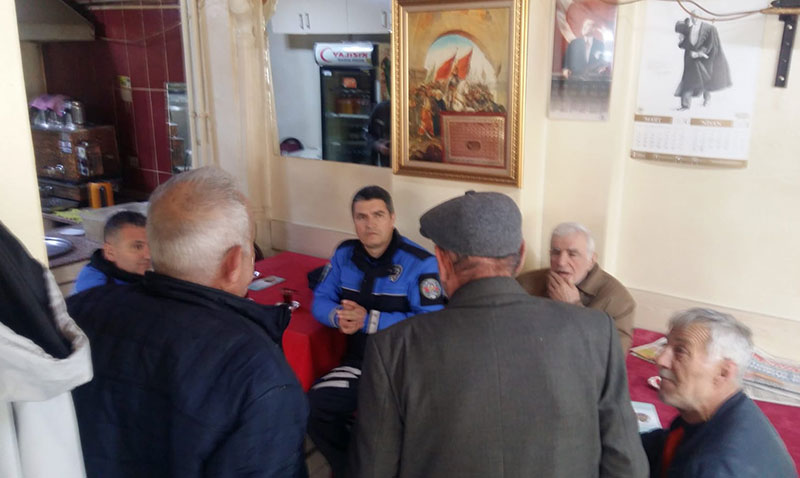 Polis ‘Evden Hırsızlık ve Dolandırıcılık’ konularıyla ilgili bilgilendirdi