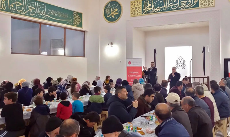 Engelli Vatandaşlar Engelsiz Camii’de Bir Araya Geldi