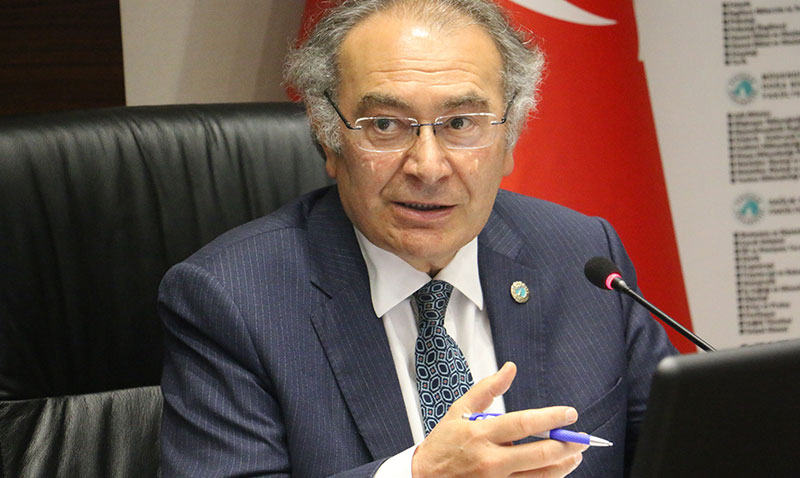 Kimlik zorunluluğu sosyal medyada linçi bitirir mi?