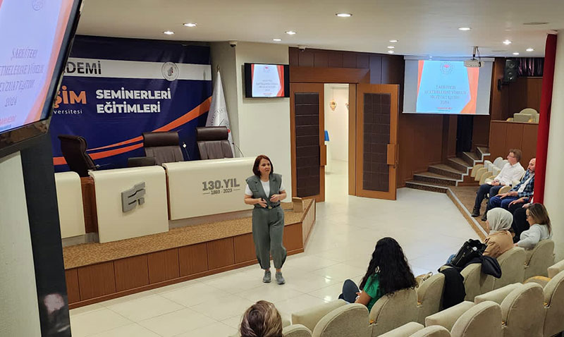 Eskişehir’de şarküteri işletmelerine gıda güvenliği eğitimi