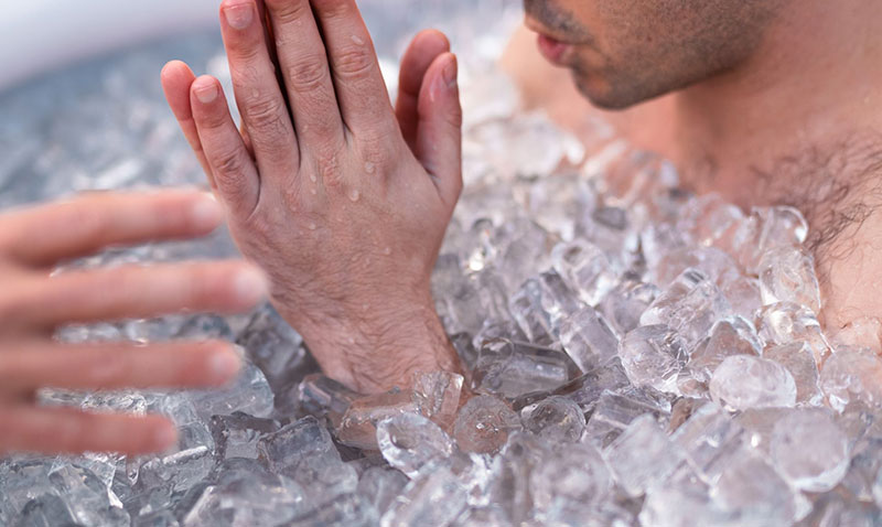 Buzlu Kvet / Icebathde salk ararken zarar grmeyin