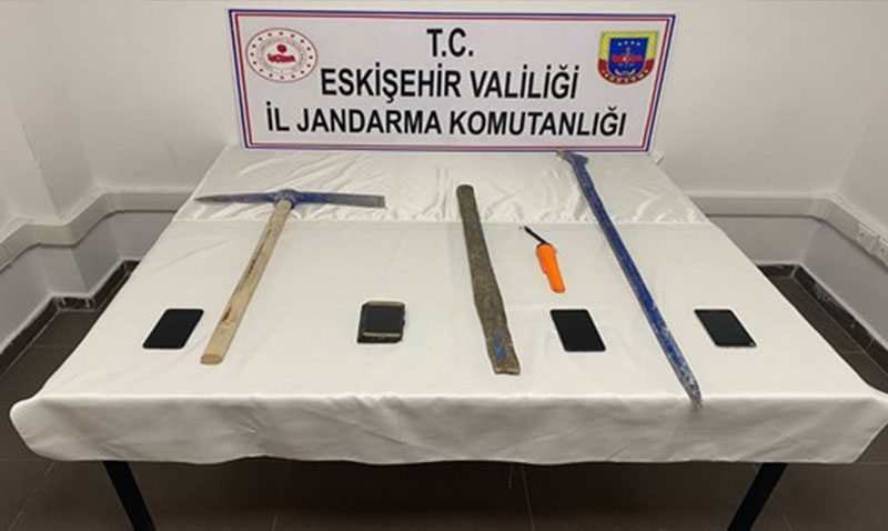 Jandarmadan kaçak kazı operasyonu