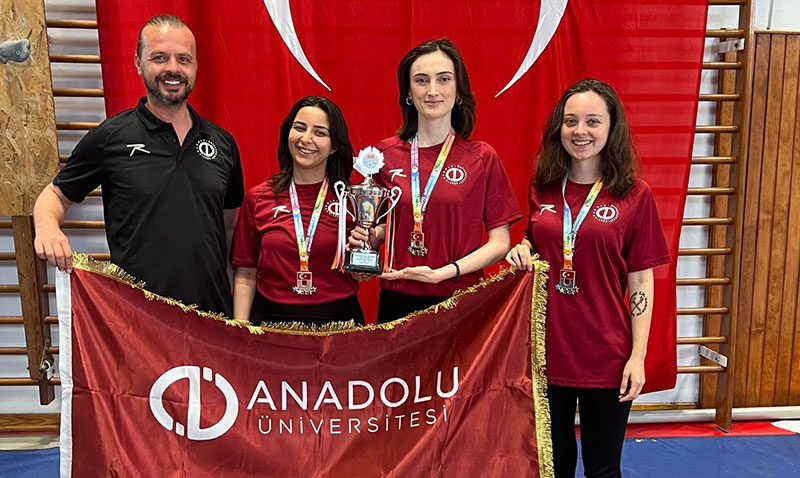 Anadolu Üniversitesi Eskrim Takımı Türkiye ikincisi oldu