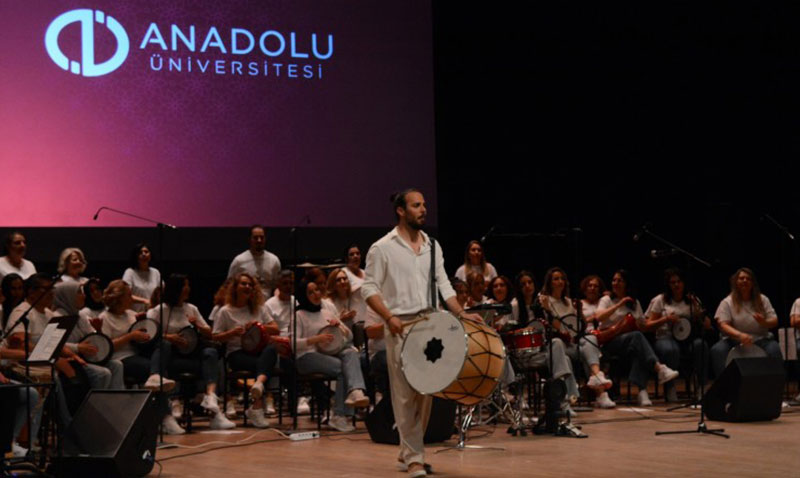 Vurmalı Çalgılar Topluluğu Konseri müzikseverlerle buluştu