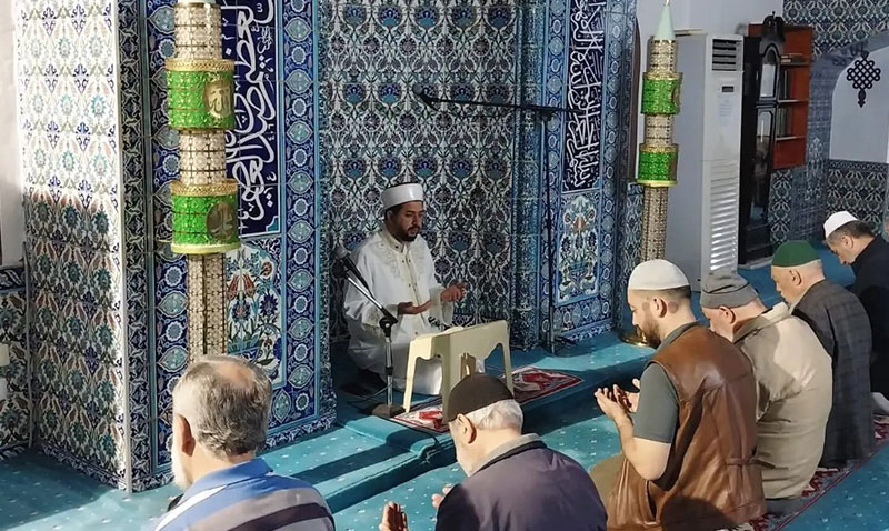 Sabah Namazı Buluşmasında Eller Filistin İçin Semaya Kalktı