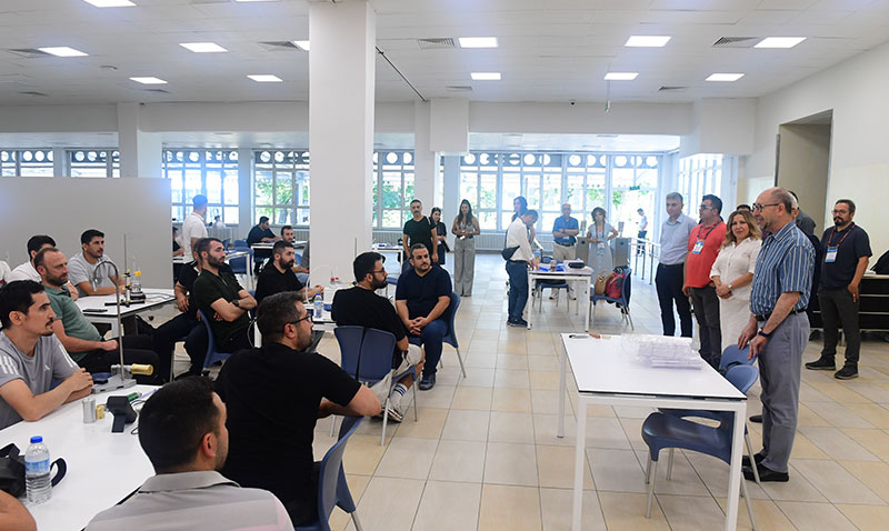 Elektrik Enerjisi retim, letim ve Datm nlisans Program laboratuvar dersleri balad