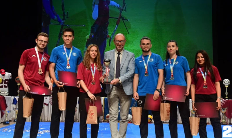 Anadolu Üniversitesi sporda da zirvede