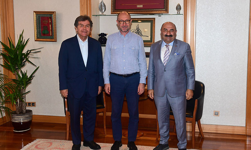 SARAR Şirketler Grubu Rektör Erdal’ı ziyaret etti