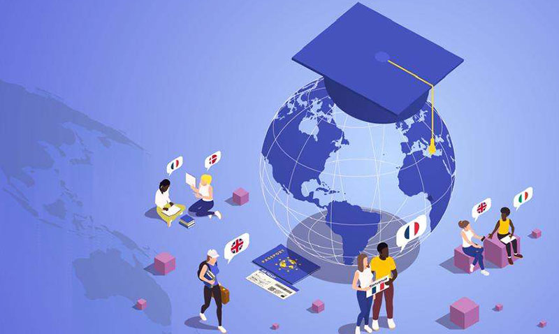 Globalleen dnyaya akademik ve kiisel hazrlk yolu: Anadolu niversitesi Yabanc Diller Yksekokulu