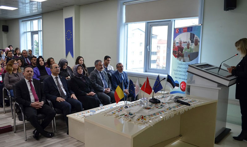 Dijital Dünyaya Açılan Kapı: Yaşlılar İçin Erasmus Projesi