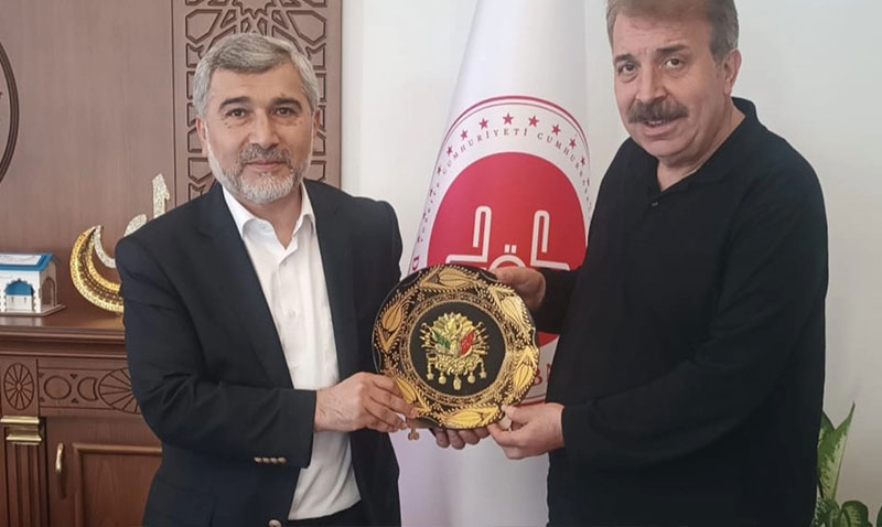 Gazeteci-Yazar Yıldıtaşı’ndan Müftü Gül’e Anlamlı Ziyaret