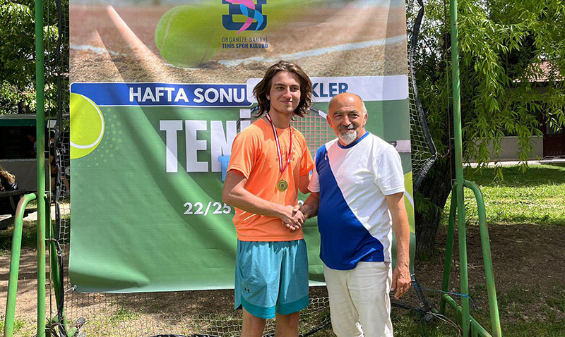 Büyükler Hafta Sonu Tenis Turnuvası’nda Şampiyonlar Belli Oldu!