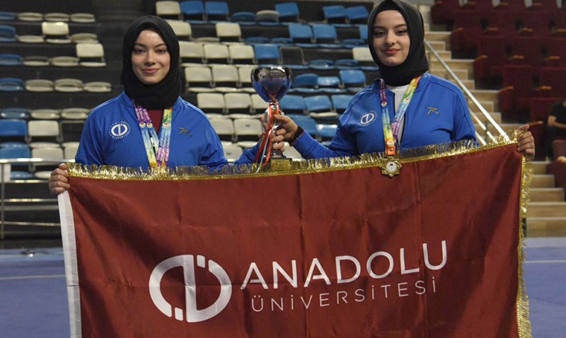 Wushu sporcuları 4 altın madalya ile döndü