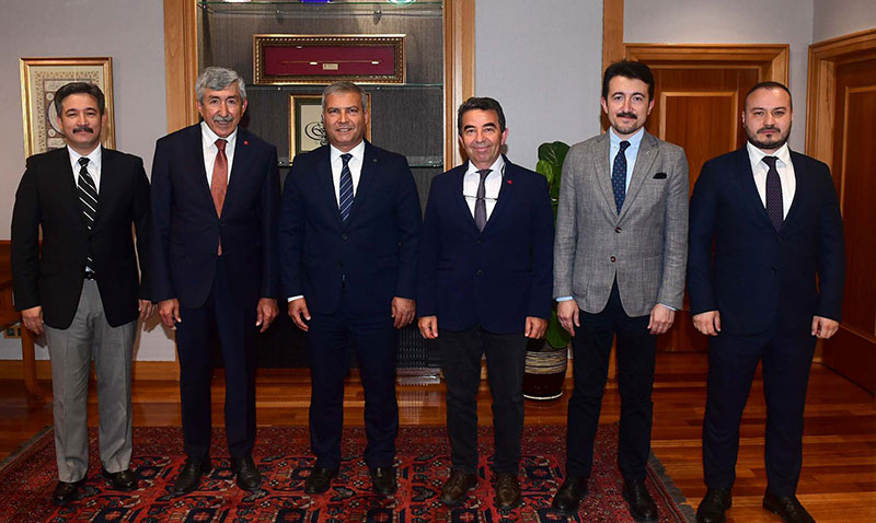 Eskişehir Türk Ocağından Rektör Adıgüzel’e ziyaret