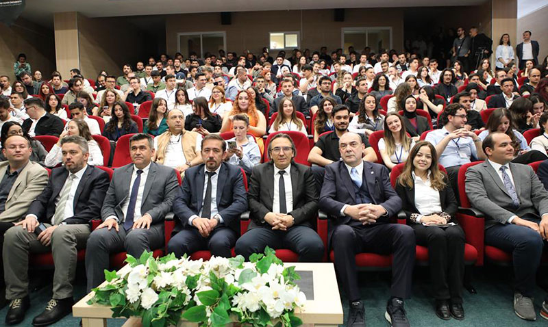 ESTÜ Mühendislik Fakültesi’nden 18. Proje Fuarı ve Yarışması