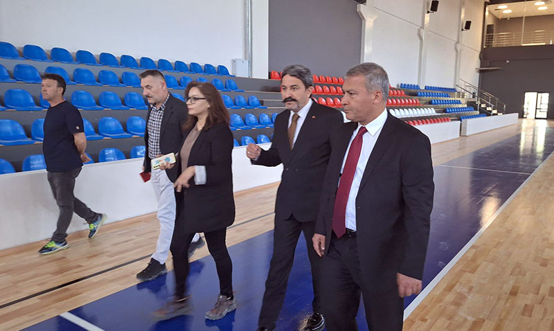 l Mdr Kaln ve Rektr Adgzel’den Yeni Spor Salonunda nceleme
